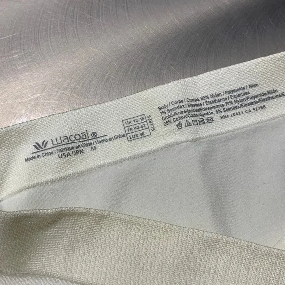 Wacoal B-Smooth Ivory Full Brief Size M NWT - Picture 5 of 8